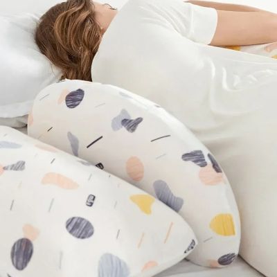 coussin de grossesse vue sur dos