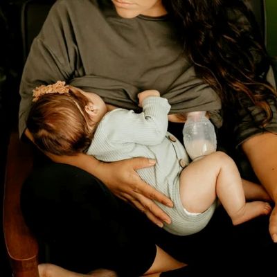 tire-lait manuel maman et bébé
