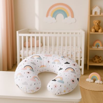 Coussin allaitement arc en ciel chambre fille